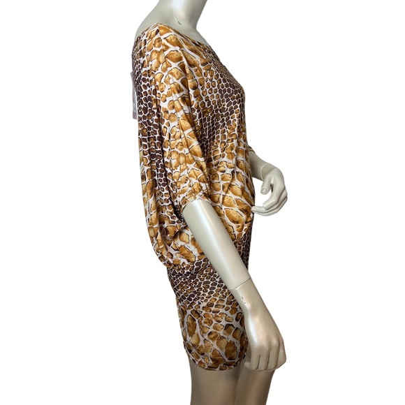 Huefulitn brand Brown Animal Print Top - Picture 4 of 8